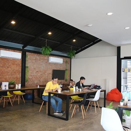 The Capsule By Unionspace (Adults Only) Bangkok Esterno foto
